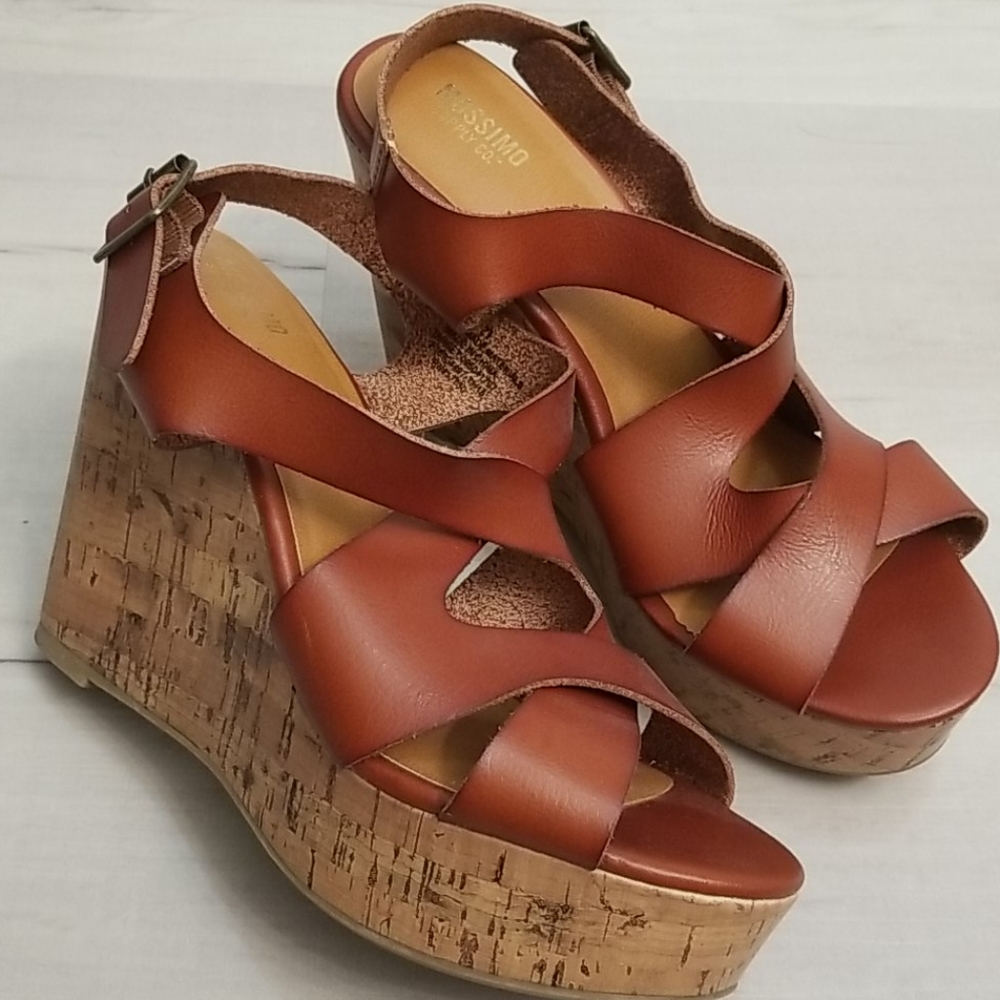 Mossimo platform sandals